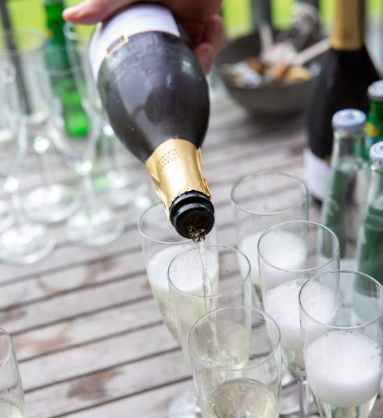 Leje af champagnebar til arrangementer inklusive en mobil bar.